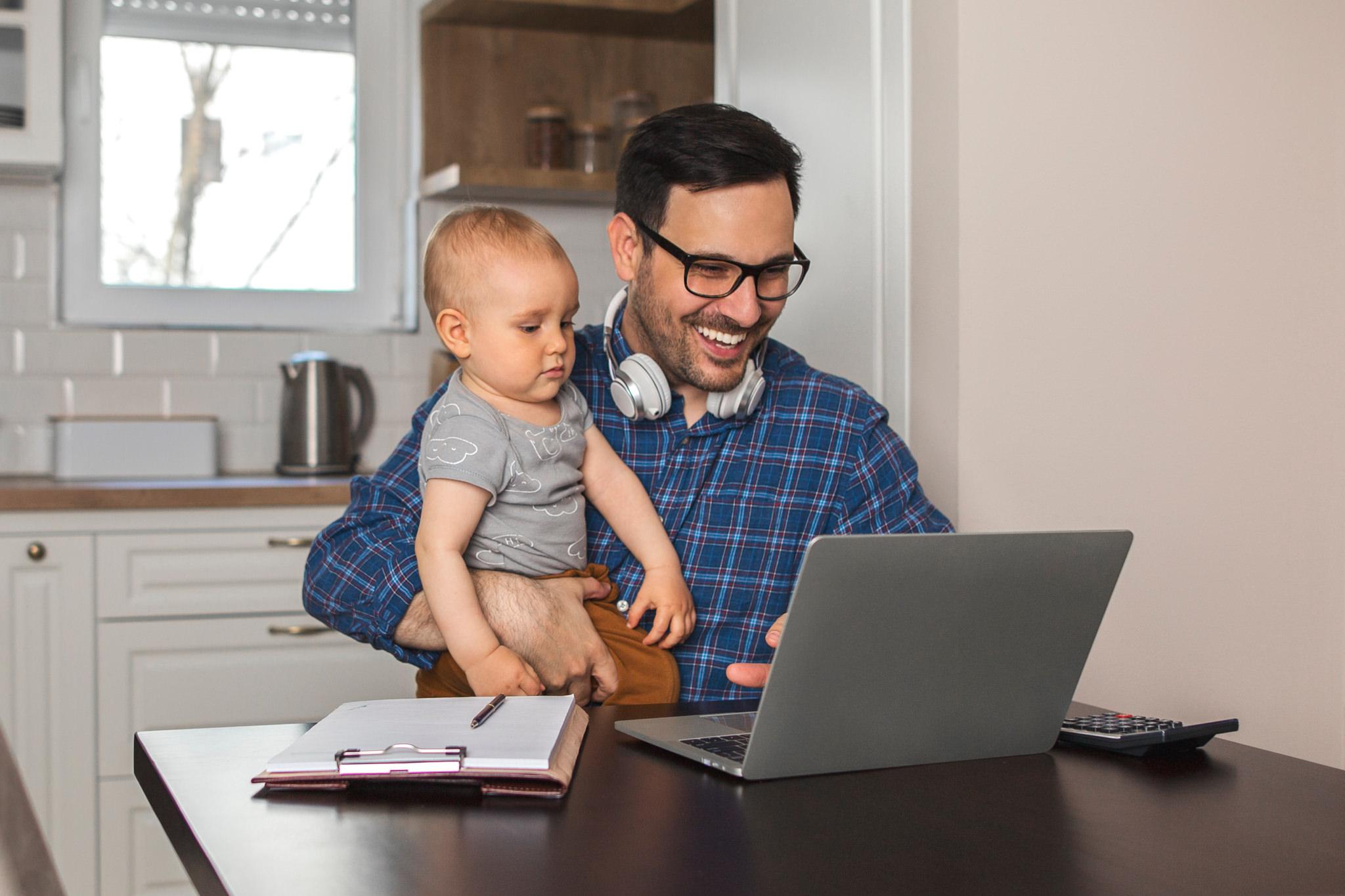 Resume Tips: Stay-at-Home Dads Re-entering the Workplace